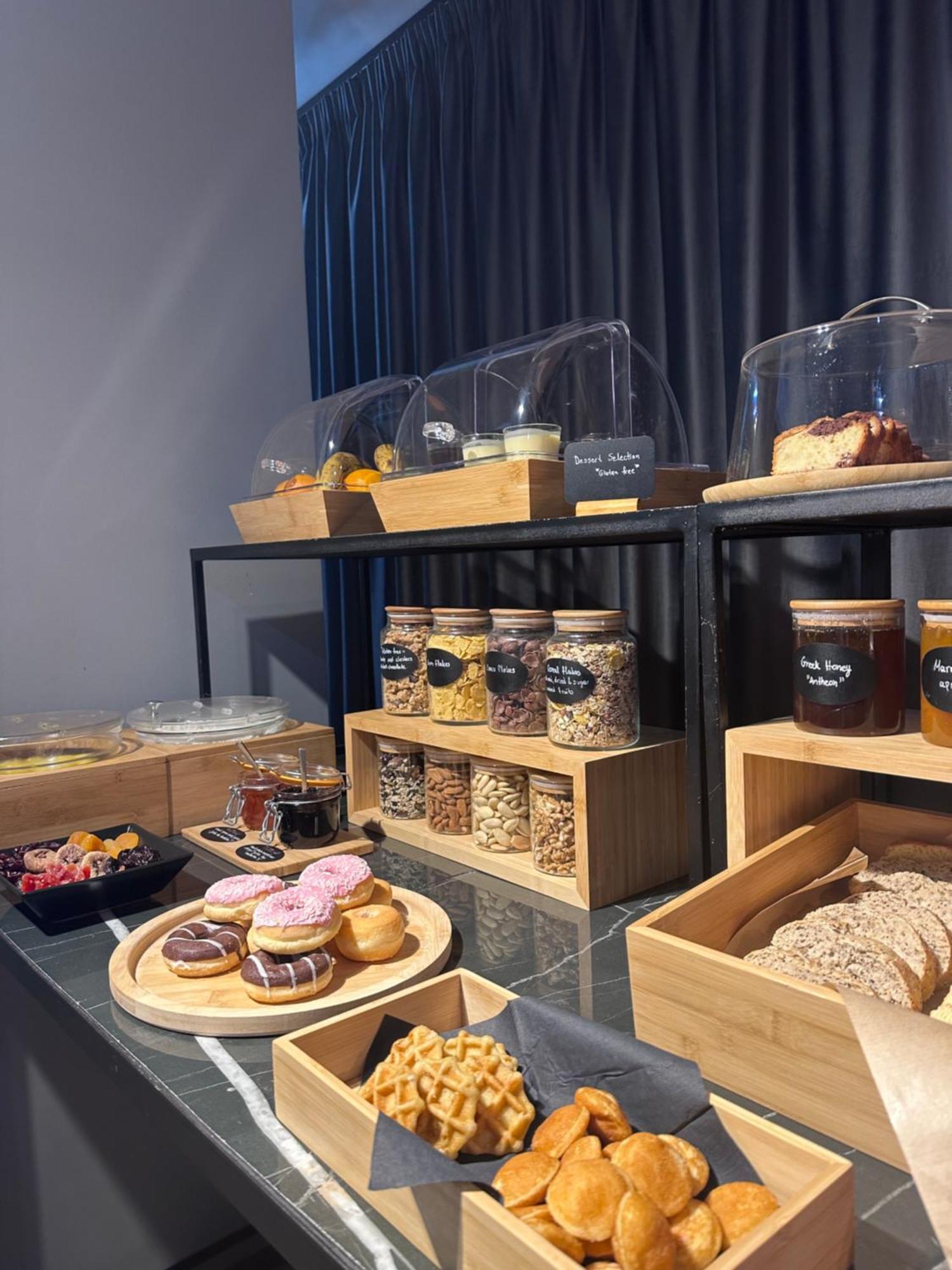 אתונה The Duke Boutique Suites מראה חיצוני תמונה